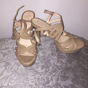 Jessica Simpson heels